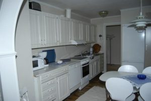 212 B kitchen